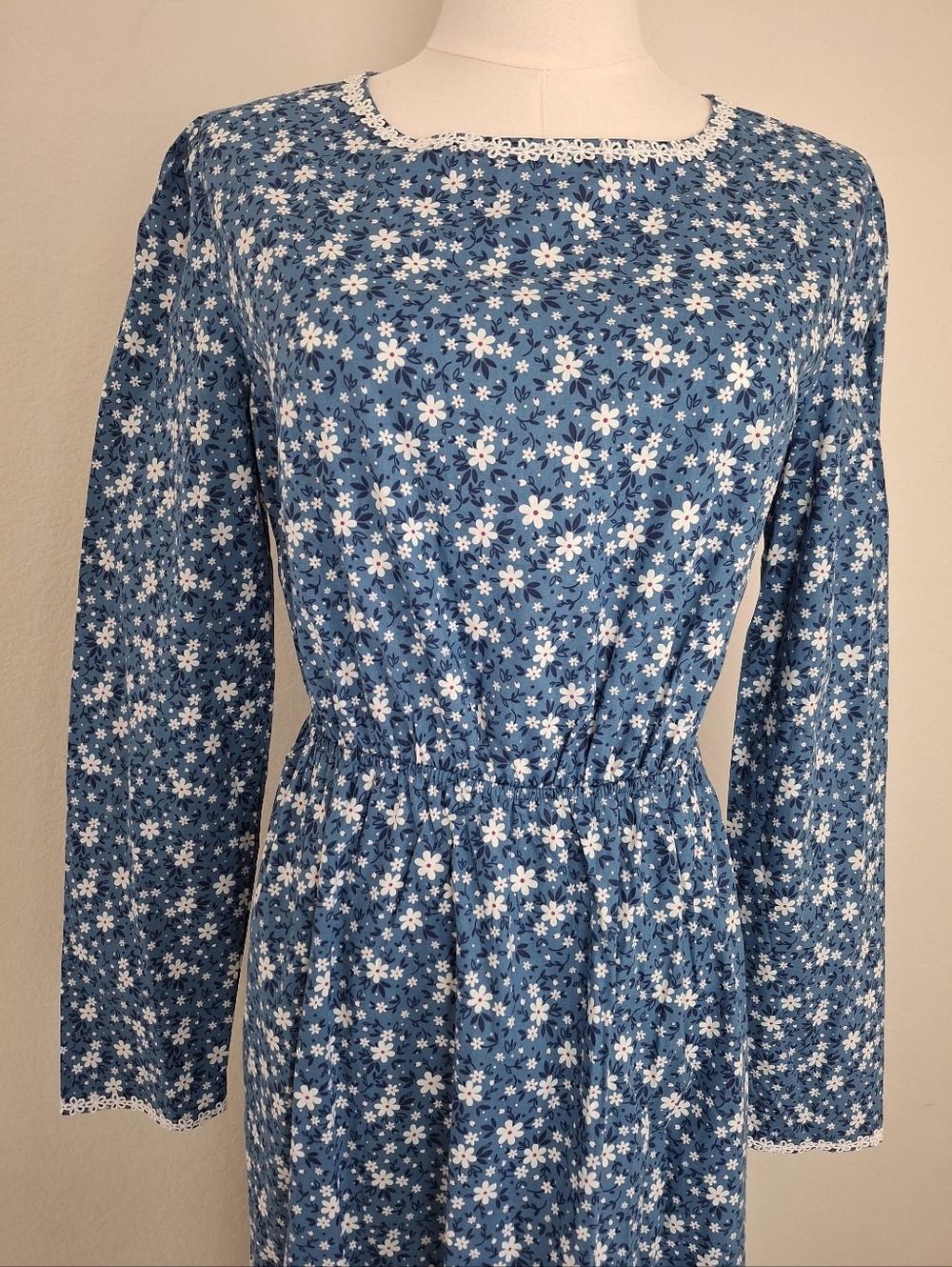 Scarlet Darkness Longsleeve Calico Floral Print Maxi Dress NWT - Picture 3 of 13